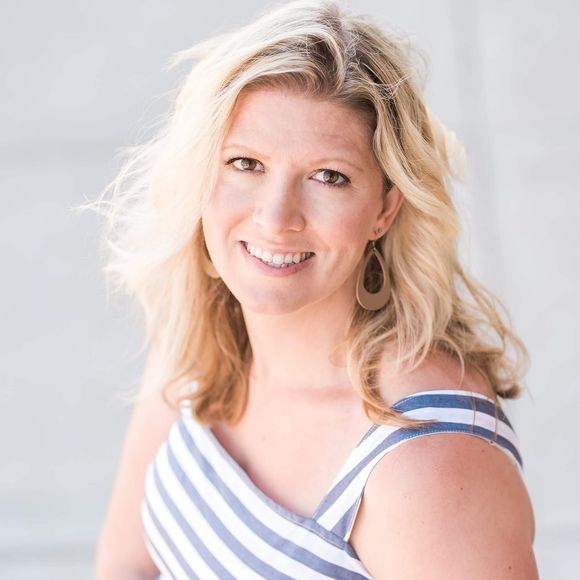 Meet the Posher Other - Meet your Posher, Amy